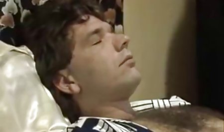 ダーティーンseducesカメラを感じ セックス 動画 素人