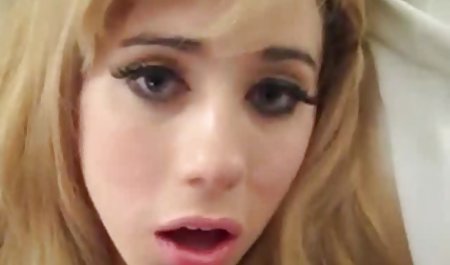 Fartingジーンズとthongs鯨の尾の 素人 ギャル ナンパ