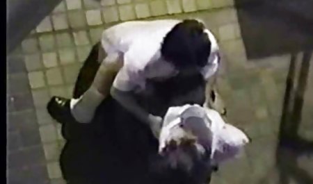 緑豊かな熱いラティーナラカネラの皮膚肛門を叩き! 素人 貧 乳