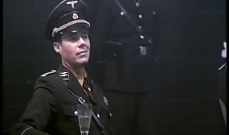 大きなガレージに再度-第2部の4 素人 近親 相姦