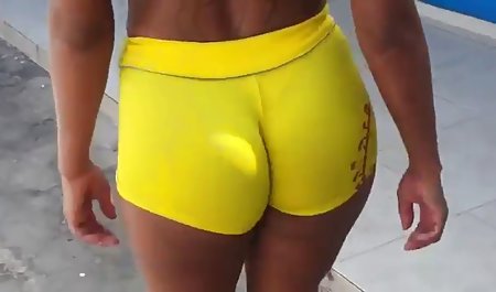 日焼けしたMilfとの大きなおっぱい彼女の滑りにカム 潮吹き ギャル