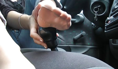 OMG! エッチ 動画 素人 彼女の肛門穴が非常に小さい!